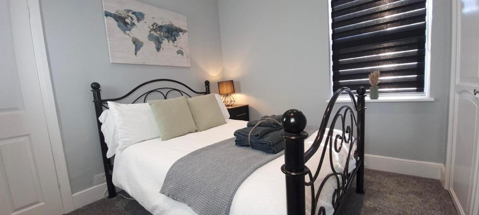 Westcliff-On-Sea Modern 2 Bedroom Apartment - Free Parking Southend-on-Sea Buitenkant foto